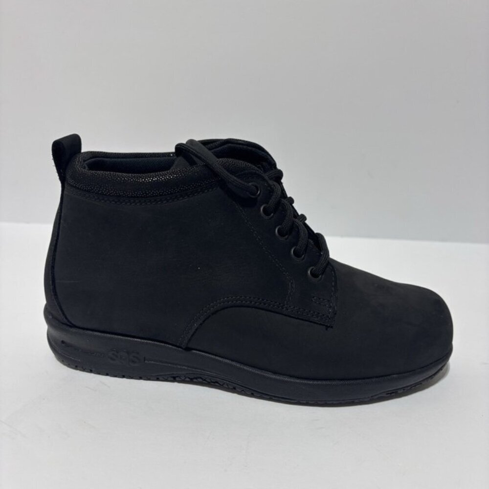 SAS Women’s Gretchen Black Chukka Boot, Size 5.5 M
